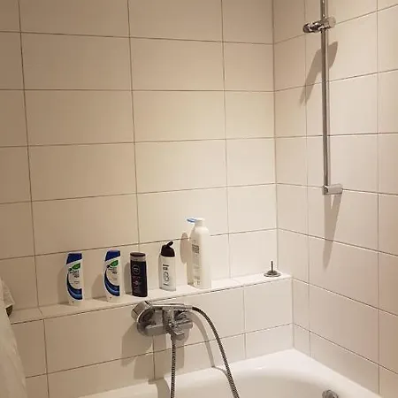 ホームステイ In 2-room Flat, Modern And Nice ファターシュテッテン